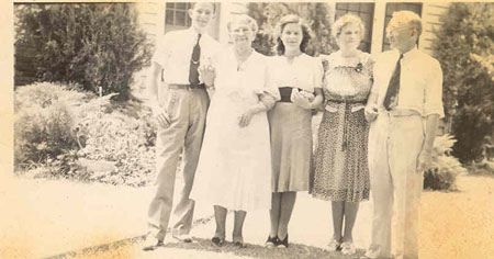 Aug 39 5 people